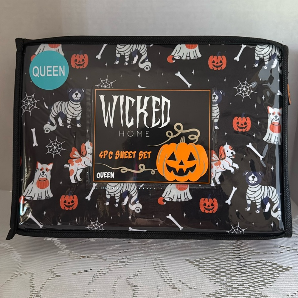 Wicked Home Queen Halloween Black Sheet Set Dogs in Costumes Mummy Fairy Ghost